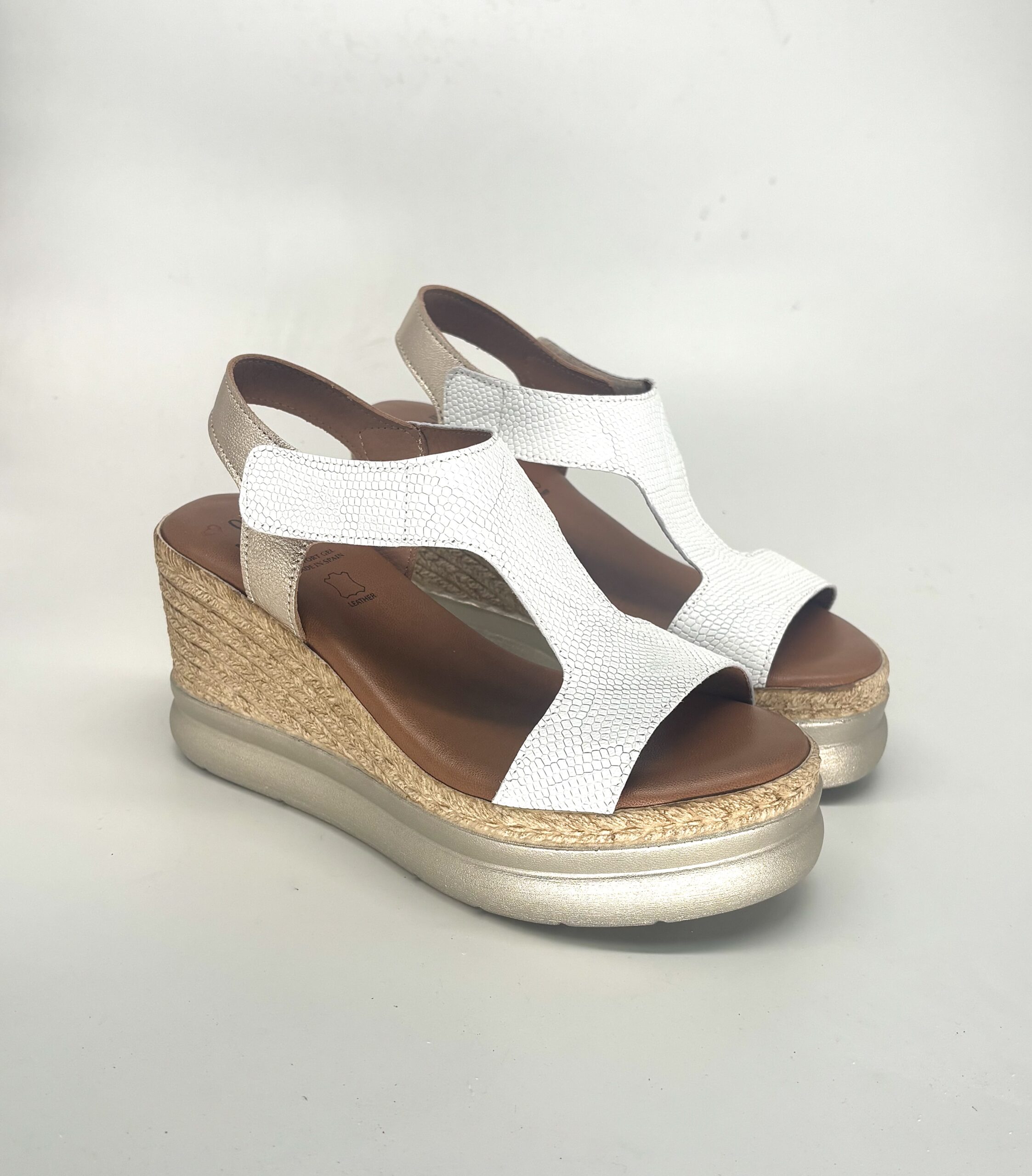 Sandalias de cuña negras de piel para mujer BELLAGIO - Imagen 9