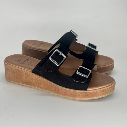 Sandalias de cuña baja Lecce Plus en negro y blanco · Talla XL del 42 al 46