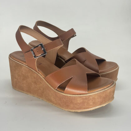 Sandalias cuña alta Salerno Plus marrón · Números grandes