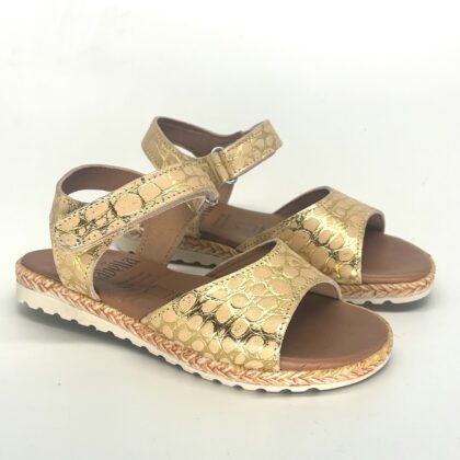 Sandalias doradas para niñas de piel CAPRI