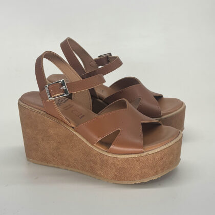 Sandalias de mujer con cuña alta Salerno Petite marrón · Talla pequeña 33-34